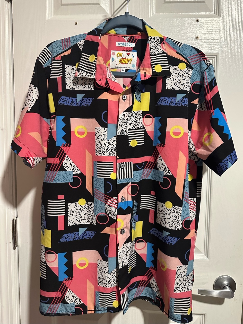 Oh Snap! by Drill Clothing Co. Men’s Black Geometric Button-Up Size M
